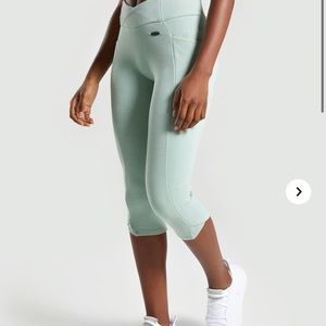 GYMSHARK POISE CROPPED LEGGINGS Light Green